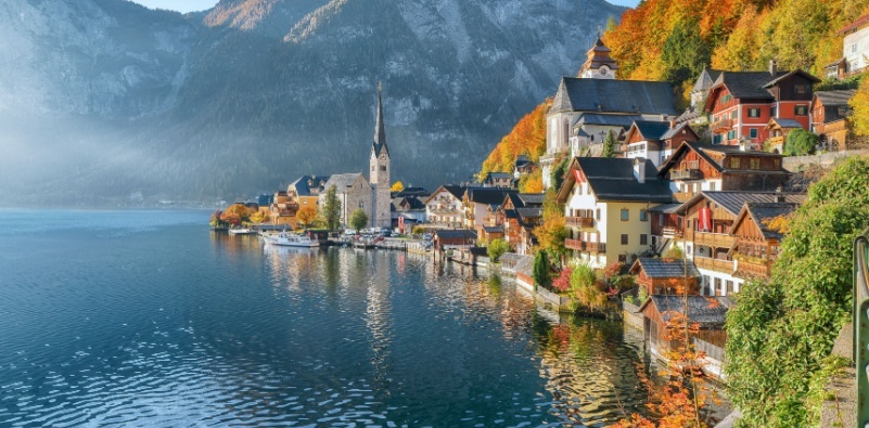 A stunning view of the famous Hallstatt mountain village in Austria